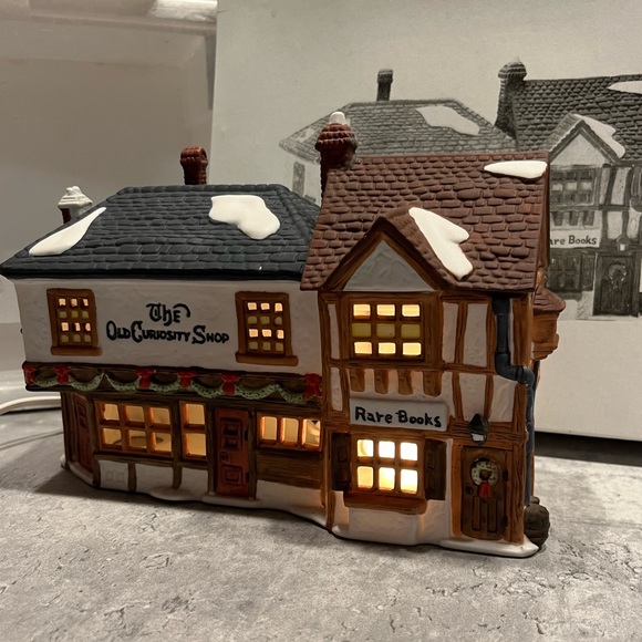 Department 56 “The Old Curiosity Shop” Dickens Village Series Christmas